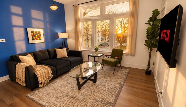 Chicago 3BR Retreat 10 Min Access to Downtown