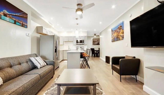 Classic & Comfortable Stay in Brooklyn: