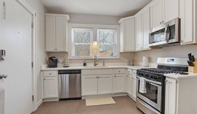 Clean 3 Bedroom home