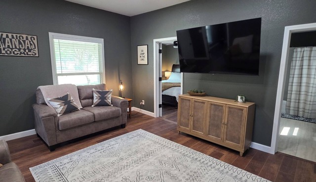 Clean, Comfortable 3BR Home Near Waconda Lake