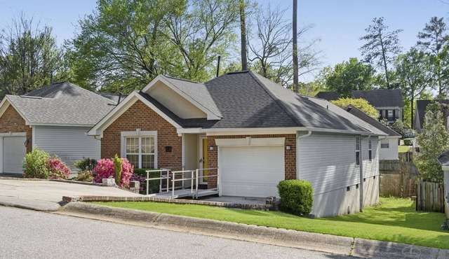 Close to everything located in the heart of Augusta!
