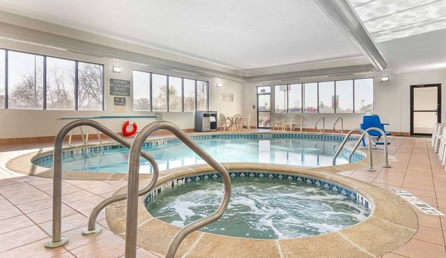 Comfort Inn Near Six Flags St. Louis
