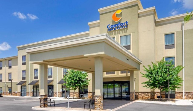 Comfort Inn & Suites Lynchburg Airport - University Area