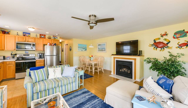 Condo w/Deck: Walk to Beach & Convention Center!
