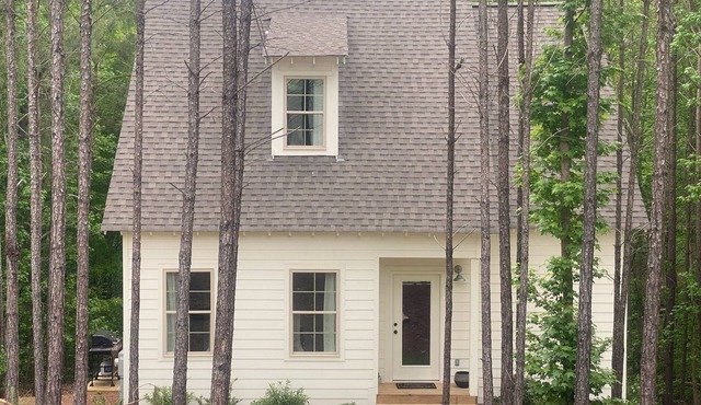 Corona Cottage | 3 Bed, 2.5 Bath