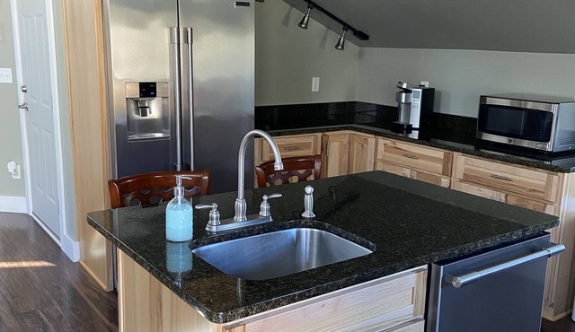 Country apartment only minutes from the beach