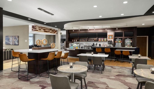 Courtyard by Marriott Omaha Bellevue at Beardmore Event Center