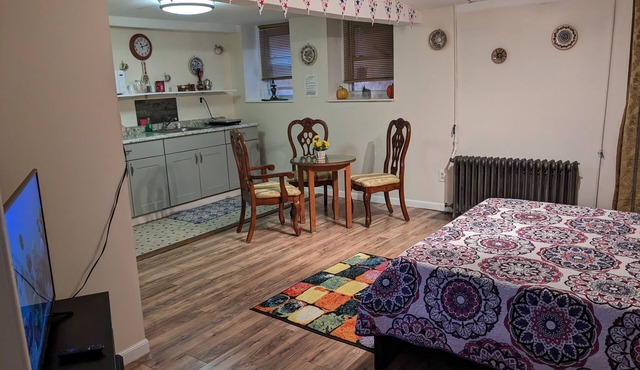 Cozy and cute private studio close to Manhatan very affordable near NYC skyline