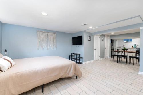 Cozy Basement Studio Retreat Dundalk