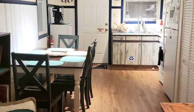 Cozy beach retreat in the heart of Surf City NJ!
