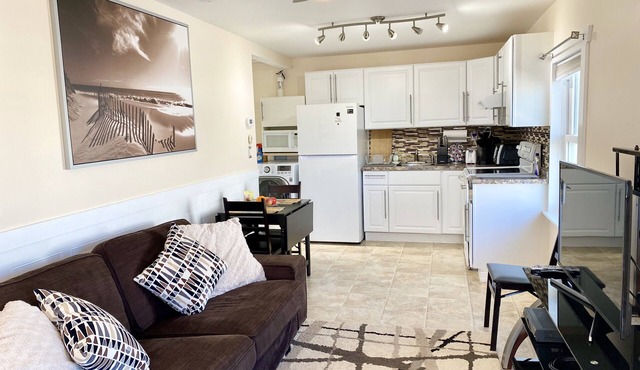 Cozy Family Vacation 2 bedroom apartment in Seaside Heights #446.