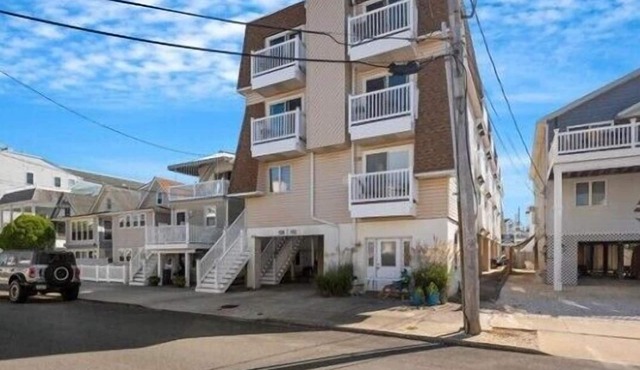 Cozy, newly renovated Townsend's Inlet condo, the perfect next family vacation