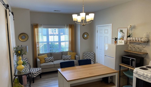 Cozy & Private In-Law Suite 10 minutes from LakePoint