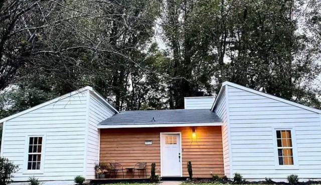 Cozy remodeled 2-Bedroom close to everythingnn