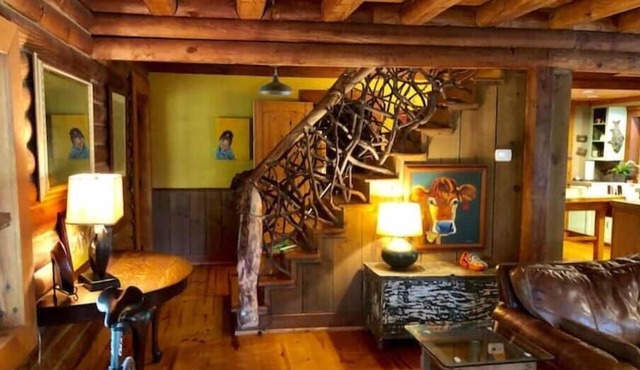 Craftsman Style Log Cabin