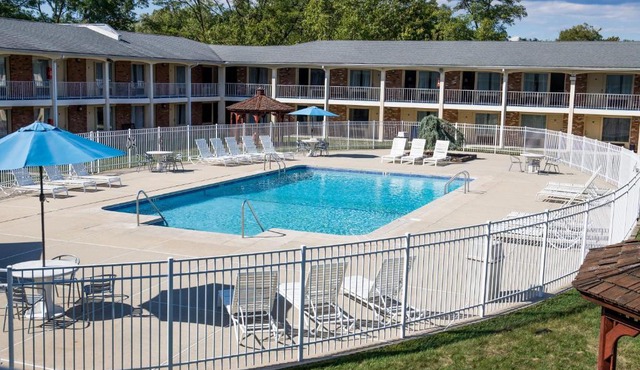 Crystal Inn Eatontown