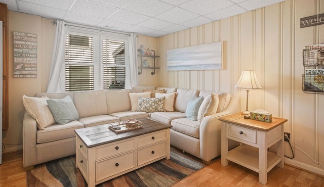 DeweyBeach 2BR Ground Floor Condo. Family-Friendly, quiet, clean, walk to beach!