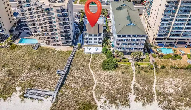 Direct Oceanfront w/Private Balcony
