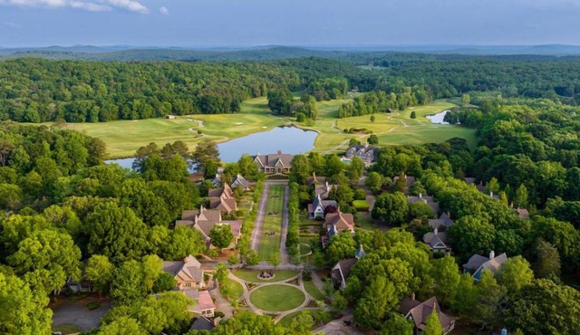 Discover Nature from Spacious Room w/Scenic Views and Pool Access!