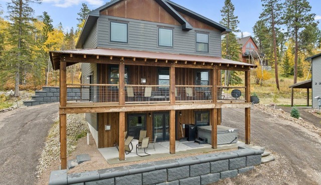 Dream Catcher- Spacious Rooms & Views- Sleeps 18
