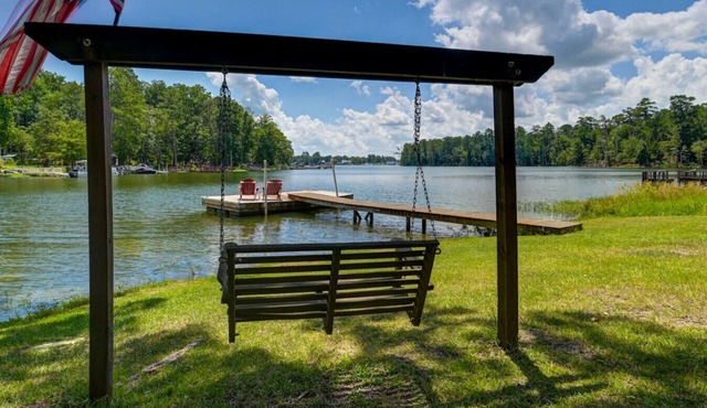 Easy Lake Living - Sleeps 8