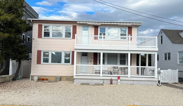 Eco-Friendly Beach Block Apartment
