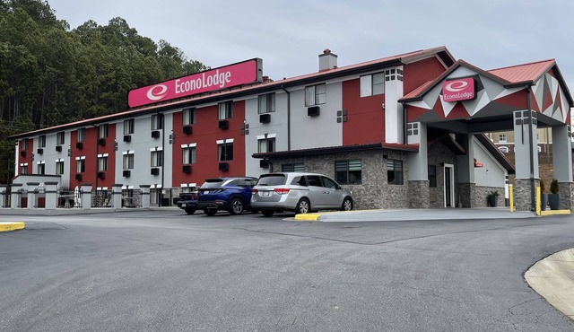 Econo Lodge Cartersville-Emerson Lake Point