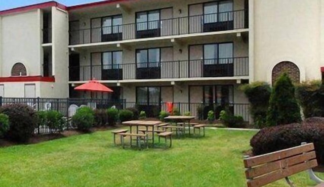 Econo Lodge Inn & Suites Rehoboth Beach