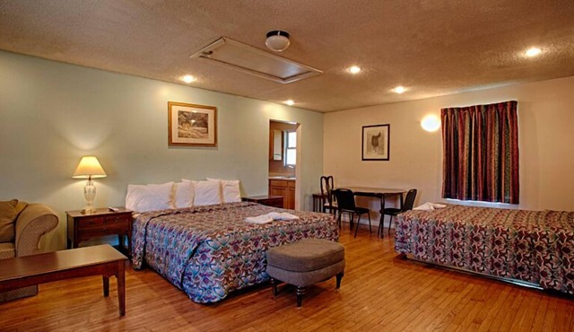Economy Motel Inn & Suites