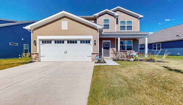 Elegant home in Millville by the Sea with 2 pools, gym, dock & W/D