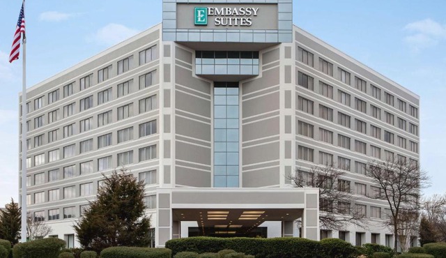 Embassy Suites by Hilton Baltimore at BWI Airport