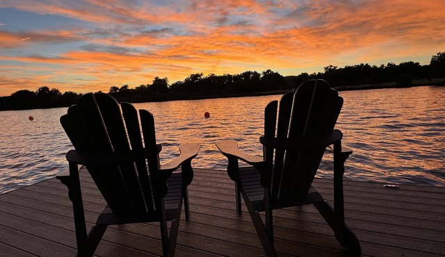 Enchanted Valley | Stunning Sunsets | Dock & Boat Lift