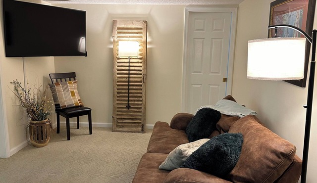 Experience peace & quiet. Central Tellico Village-Private Apartment, Non-smoking