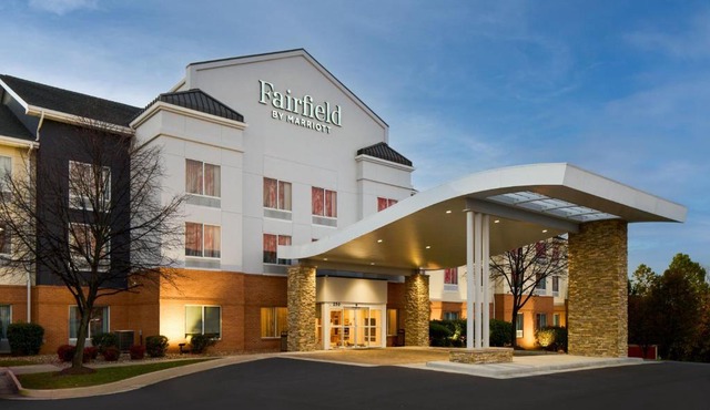 Fairfield Inn and Suites by Marriott Winchester