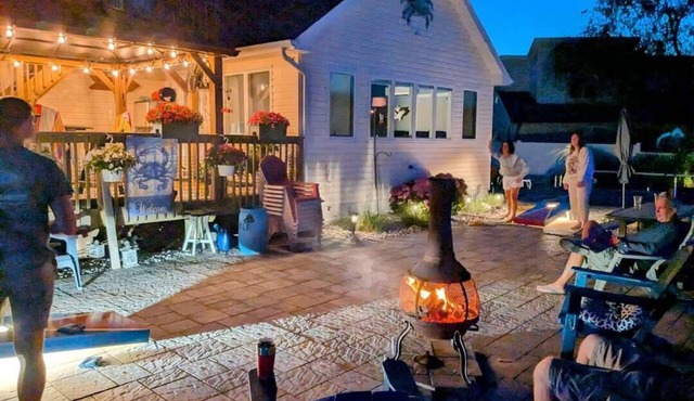 FALL SPECIAL:Charming 2bedroom waterfront home in boating community of Waretown in waretown