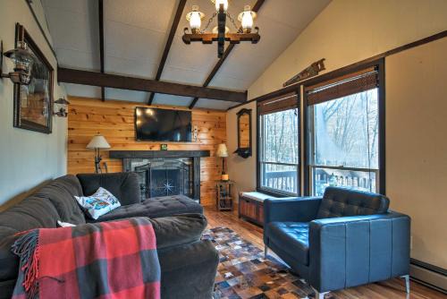 Family Retreat w/Trail Access in Beech Mountain!