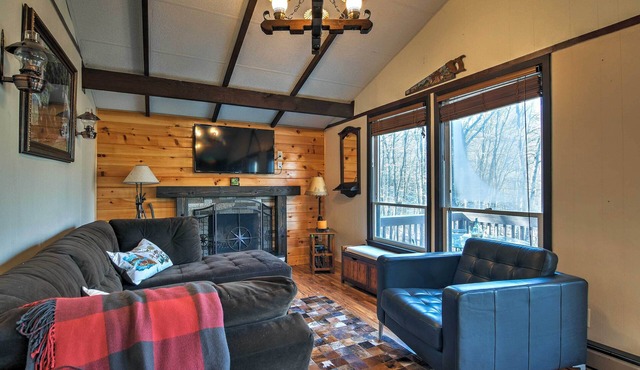 Family Retreat w/Trail Access in Beech Mountain!