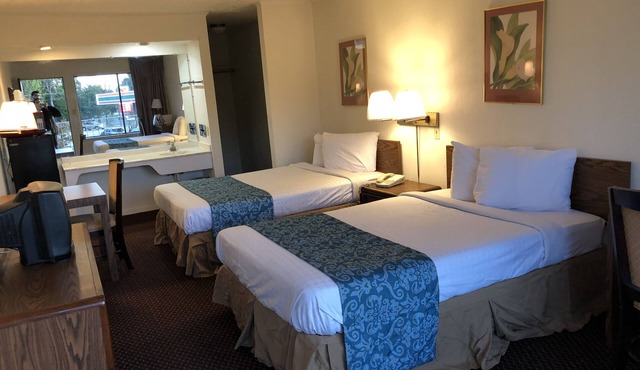 Flagship Inn