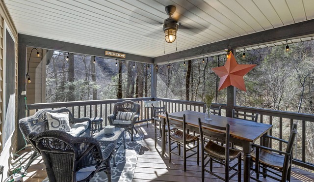 Foothill Falls, Waterfront/Gameroom/Pets Welcome!