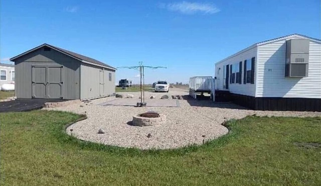 "Founder's Retreat" - Trailer & Bunk House - Ackerman Valley