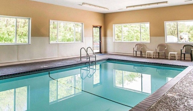 Friendly service coupled with value accommodations in Davenport !