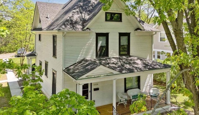 Furnished 3BR Corporate Rental, Walk to Downtown Hudson, 21 minutes to St. Paul