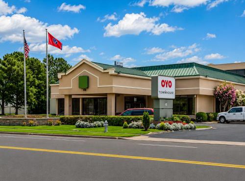 Gardentree Hotels Memphis East near I 40