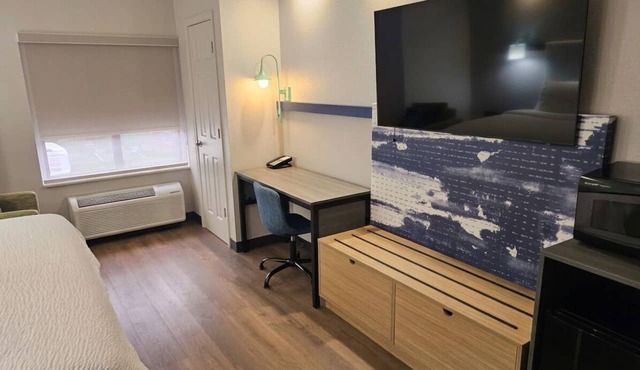 Garner Hotel Frederick Southeast by IHG