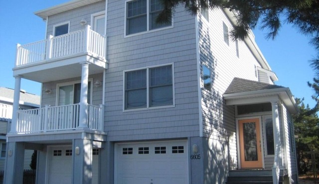 Gorgeous LBI Single-Family Oceanside - 6th from Beach w/Water and Sunset Views!
