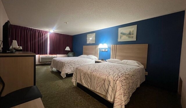 Great for Extended Stays & Local Exploration | 2 Queen Beds w/Free Parking in Marshall County