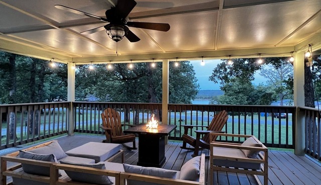 Great Lake View - Neighborhood Boat Access - Great yard!