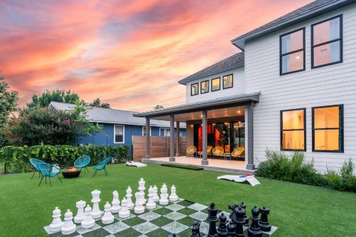 Group Getaway with Chess Garden and Firepit