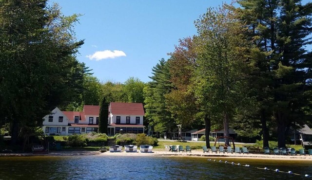 Haven Apartment-Private Beach-Pets Welcome - Round Table Lodge, Sebago, Maine in Sebago