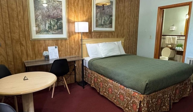 Hillcrest Motel